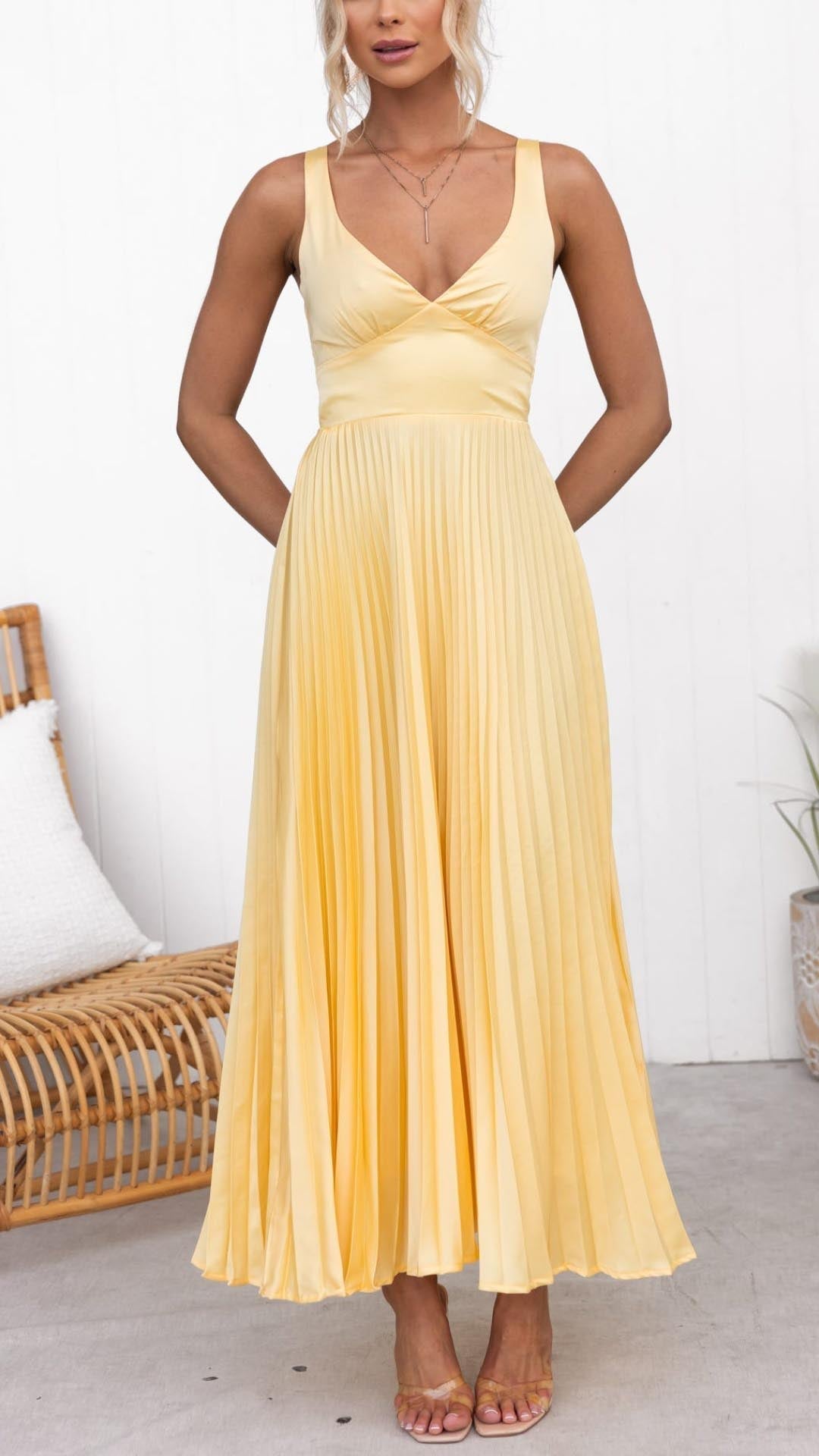 Aby - Abito maxi plissettato giallo con scollatura a V